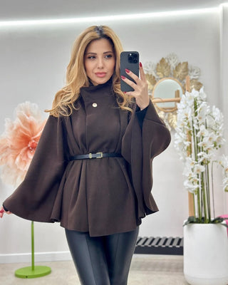 Capa dama Nesku